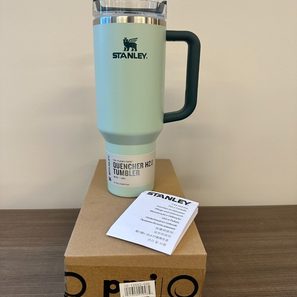 Stanley 40 oz Stainless Steel H2.0 Flowstate Quencher Tumbler- Ocean Spray Green - Picture 4 of 5